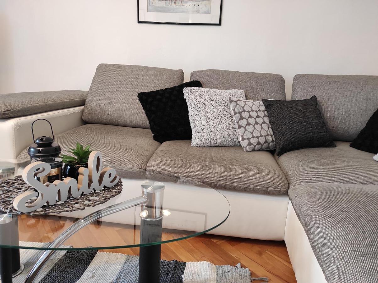 Deluxe Apartman Pervan スプリト エクステリア 写真