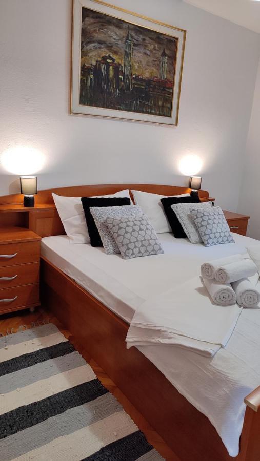 Deluxe Apartman Pervan スプリト エクステリア 写真