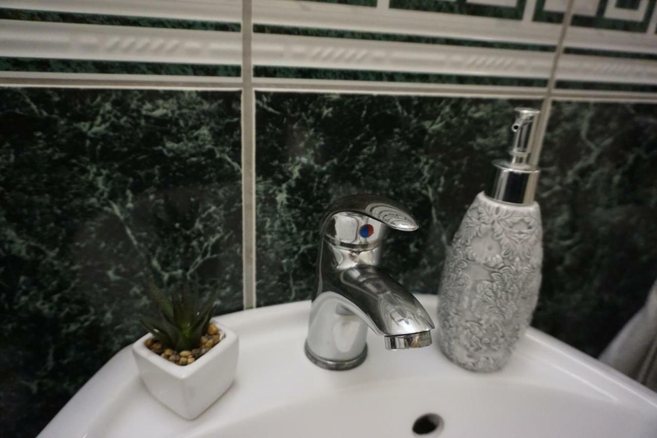 Deluxe Apartman Pervan スプリト エクステリア 写真