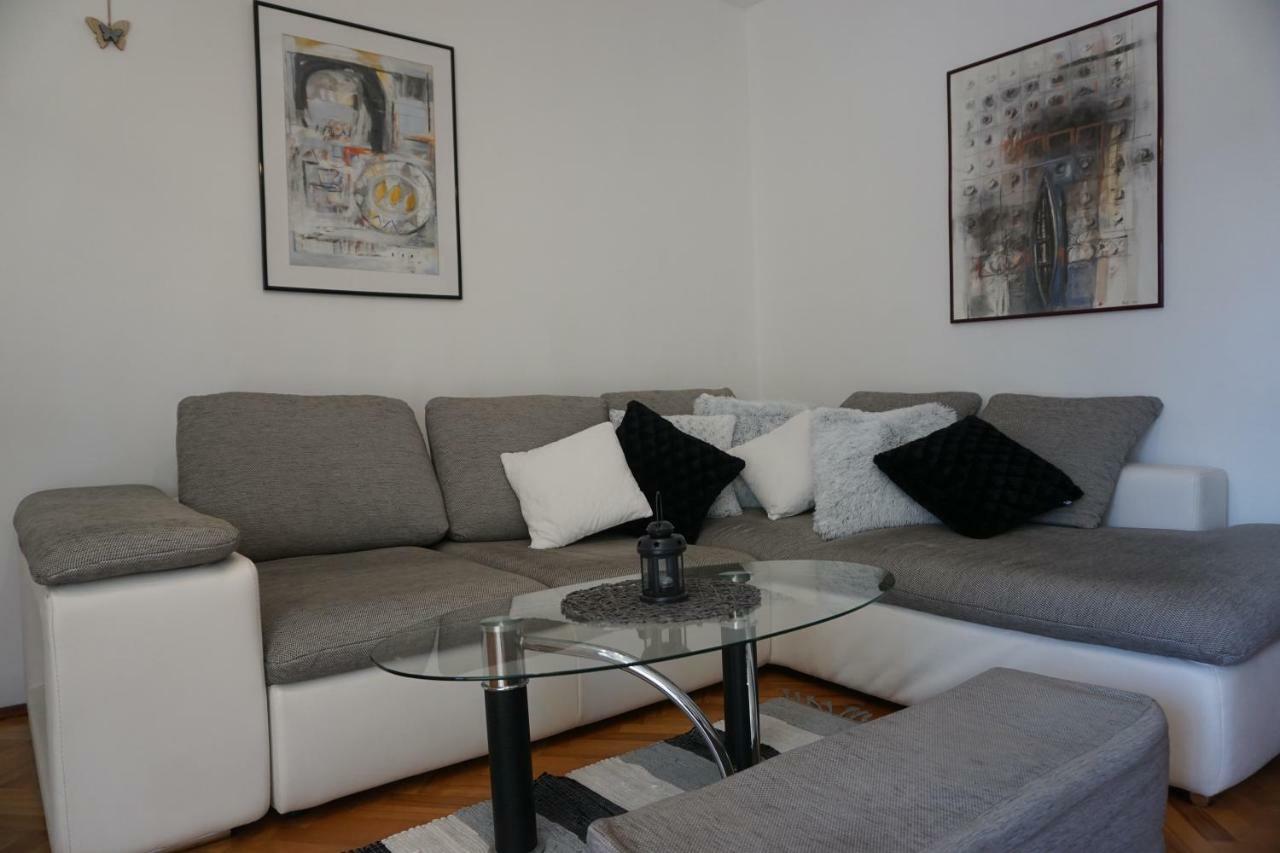 Deluxe Apartman Pervan スプリト エクステリア 写真